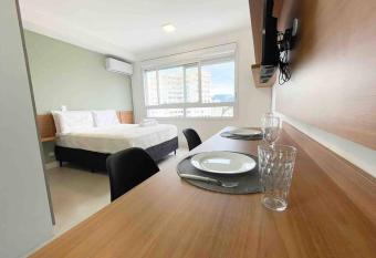 Apto Estilo ao lado PUC has Balcony rooms