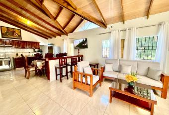 Oasis Do  a Elena has Balcony rooms