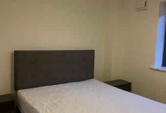 Private room in a new shared apartment allows 18 year olds to book a room