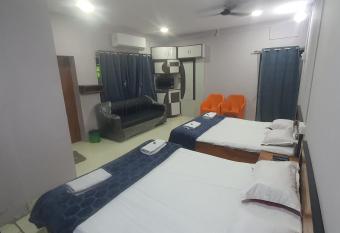 Hotel Family Stay has Balcony rooms