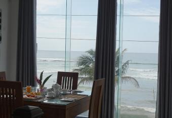 Surf view resort has Balcony rooms