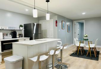 Lower Level Apt Near Uptown allows 18 year olds to book a room