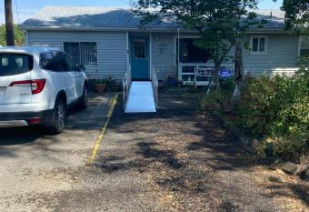 George's B&B has Balcony rooms