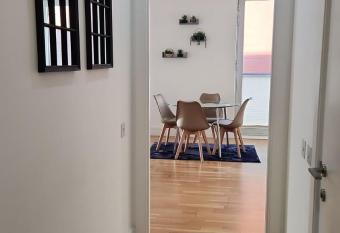 2 Bedroom Apartment, In Highcross City Centre Leicester allows 18 year olds to book a room