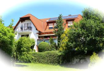 Pension H  chemer has Balcony rooms