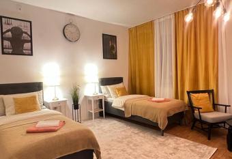 Noah Longstay Bor  s allows 18 year olds to book a room