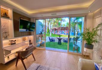 Depto acogedor en Acapulco Diamante - Sin da  os por OTIS has rooms with a private hot tub