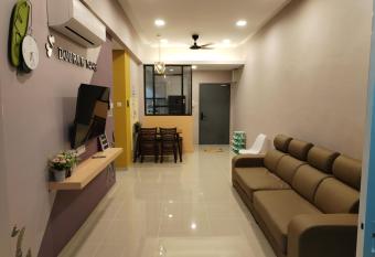 Double Nine Homestay - Sri Indah Condominium has Balcony rooms