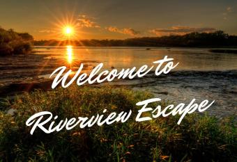 Riverview Escape - Cabins on the Ohio River has Balcony rooms
