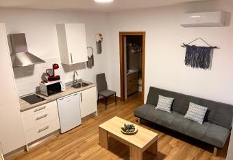 Apartamentos EL PELIGRO 1 El CONJURO has Balcony rooms