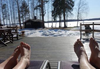 Ainola Cottage has Balcony rooms