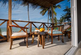 Infinity Beach Boutique Hotel & SPA allows 18 year olds to book a room