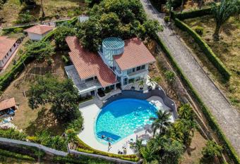 Casa de descanso en condominio privado has Balcony rooms