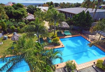 Coconut Palms Resort & Diamond Casino allows 18 year olds to book a room