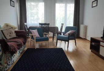 Chez Zidan has Balcony rooms