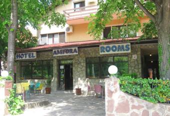 Amfora Rooms Caribrod allows 18 year olds to book a room
