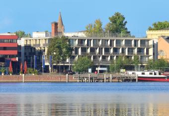 Waveboard has Balcony rooms