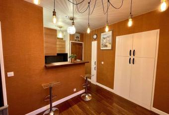 Appartement Chalet 6 allows 18 year olds to book a room