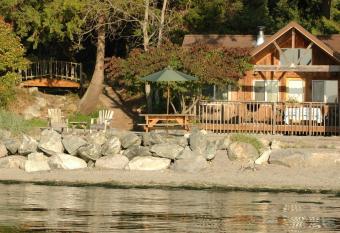 West Beach Resort has Balcony rooms