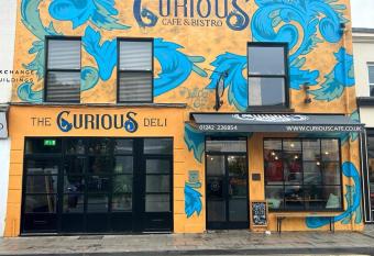 The Curious Apartment, Cheltenham has Balcony rooms