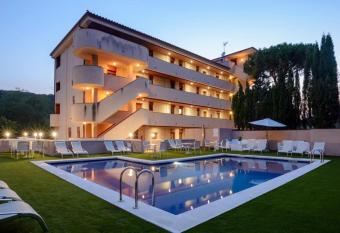 Tossa dreams has Balcony rooms