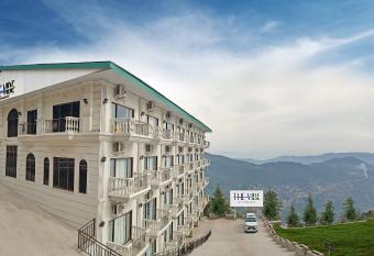 The Vibe By Ambiance has Balcony rooms