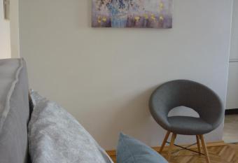 Apartment Vesna has Balcony rooms