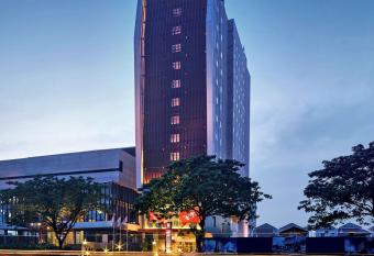 Ibis Gading Serpong allows 18 year olds to book a room