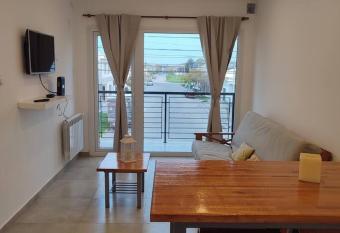 El Descanso has Balcony rooms