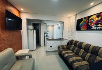 Est  dio em pr  dio frente ao mar allows 18 year olds to book a room