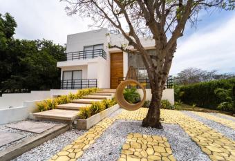 Casa privada en Isla Bar   5BR has Balcony rooms