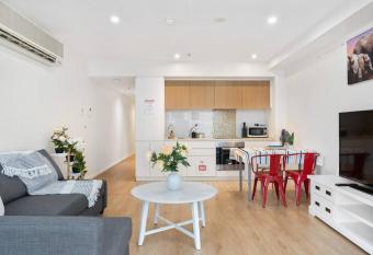 Little escape at Balfours 1BR Wifi Spa Swim has Balcony rooms