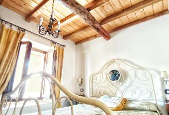 Appartamento Maria Vittoria - Morciano di Romagna has Balcony rooms