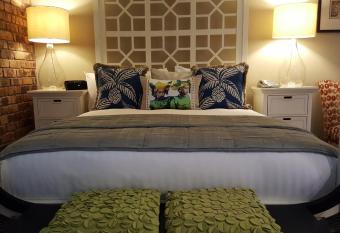 Ballina Palms Boutique Motel allows 18 year olds to book a room