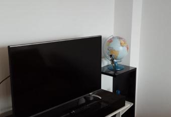 Elegante Departamento en Barrio Martin has rooms with a private hot tub