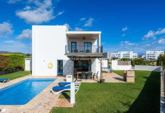 Ca na Magdalena has Balcony rooms