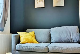 L alc  ve (Centre - Gare - Commerces) has Balcony rooms