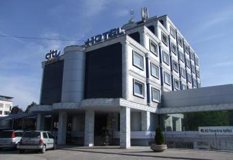 City Hotel Kr  ko allows 18 year olds to book a room