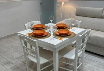 Lucy casa vacanze has Balcony rooms