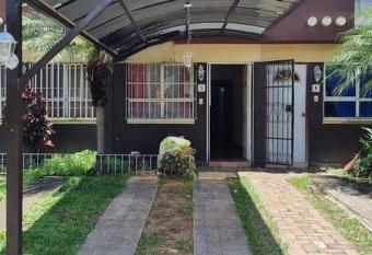 apartamento equipado has Balcony rooms