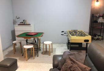 311 Nana   s Homes BBQ, Games, Netflix 11pax has Balcony rooms