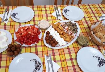 Casa Nelu Pescaru has Balcony rooms