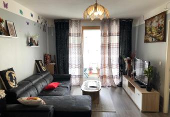 Large Duplex Close to Orly airport and Paris has Balcony rooms