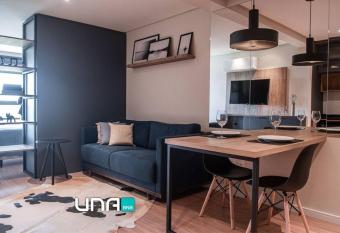 Studio excelente no Parque Una com vaga de garagem allows 18 year olds to book a room