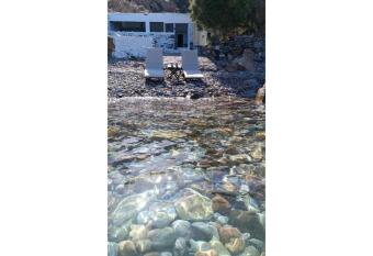 Seagull Syros Seaside has Smoking/Balcony rooms