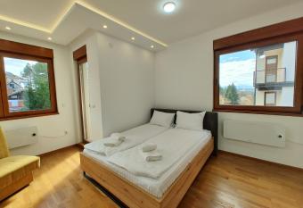 Velika Recepcija 34 allows 18 year olds to book a room
