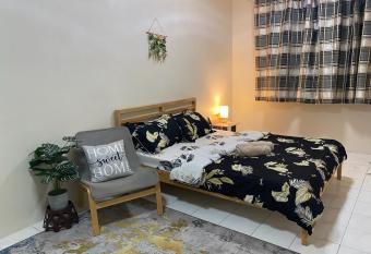 Tanjung Hijau Homestay, Bukit Beruntung has Balcony rooms