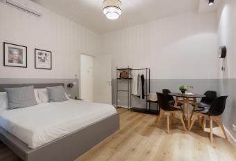 Stylish Gem in Historic Trieste for 4 guests allows 18 year olds to book a room