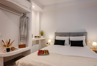 AMINA APARTMENTS has Balcony rooms