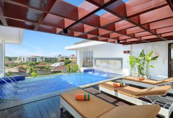 HARRIS Hotel Seminyak has Balcony rooms
